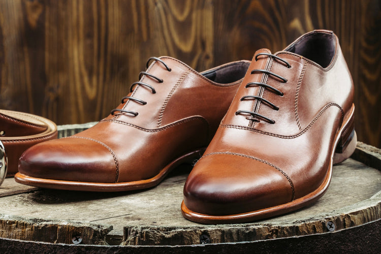 Italienische Herrenschuhe, handgefertigt, aus feinstem Leder, klassisch und extravagant