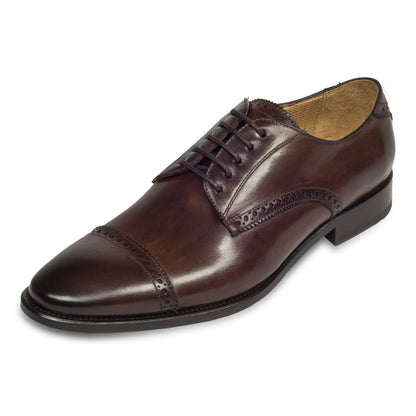 BRECOS Anzugschuhe | Quarter-Brogue Derby dunkelbraun, Kalbsleder. Ansicht schräg linker Schuh