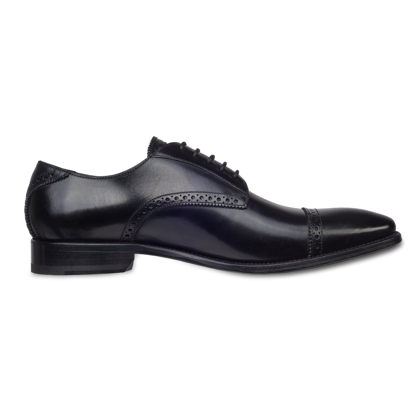 BRECOS Anzugschuhe | Quarter-Brogue Derby schwarz, Kalbsleder. Ansicht Innenseite linker Schuh