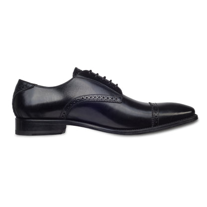 BRECOS Anzugschuhe | Quarter-Brogue Derby schwarz, Kalbsleder. Ansicht Innenseite linker Schuh