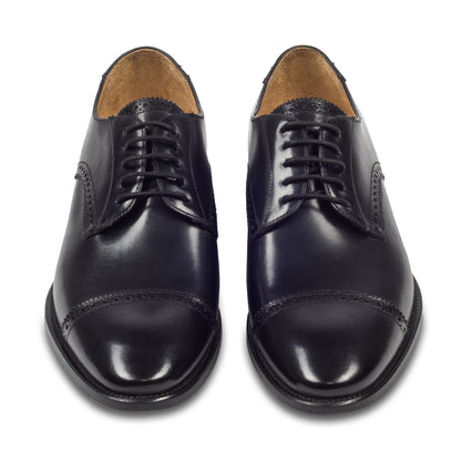 BRECOS Anzugschuhe | Quarter-Brogue Derby schwarz, Kalbsleder. Ansicht paarweise