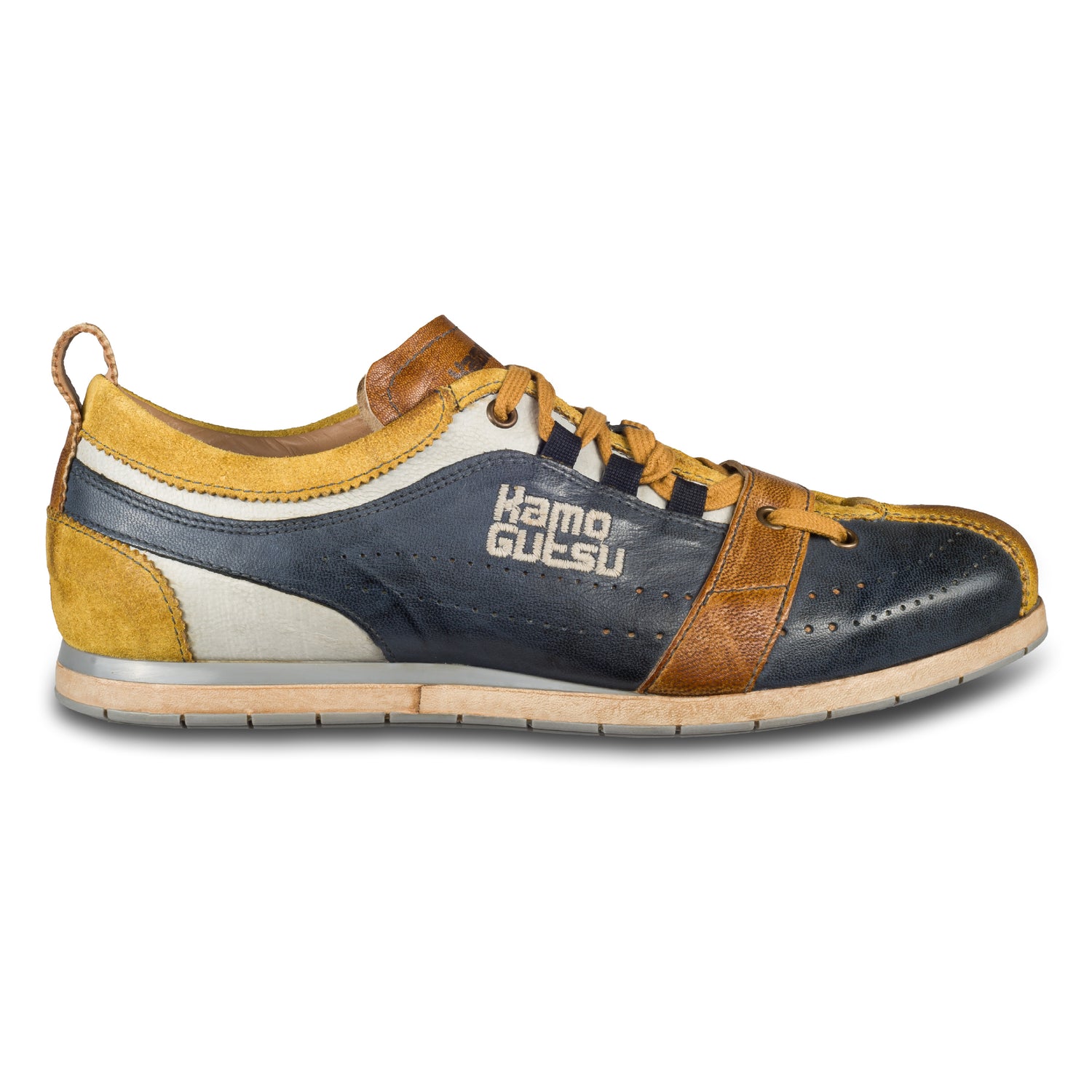 KAMO-GUTSU Herren Leder Sneaker dunkelblau / gelb, stone-washed. Modell TIFO-017 ocra + notte. Handgefertigt in Italien. Ansicht der Außenseite rechter Schuh. 