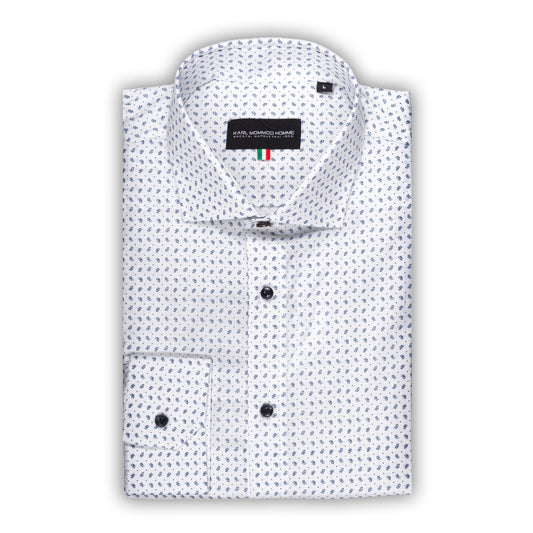 Italienisches Designer Langarm Herren-Hemd von KARL MOMMOO in weiß mit feinem dunkelblauem Muster. Aus Baumwolle mit Elasthan in der Modern Fit Passform. Gefertigt in Italien. Ansicht gefaltetes Hemd.