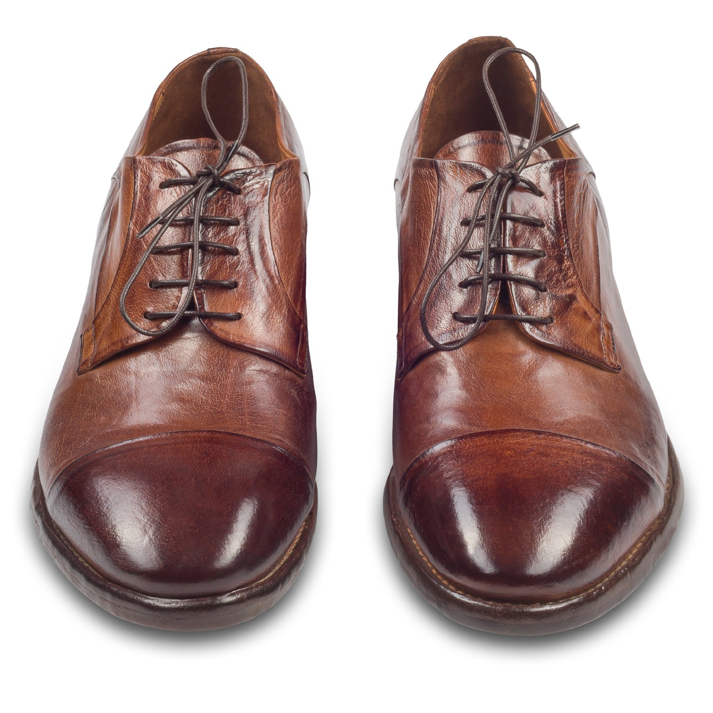 LEMARGO Herren Schnür-Halbschuh, Kalbsleder stonewashed, cognak braun. Handgefertigt und Durchgenäht. Paarweise Ansicht von vorne.