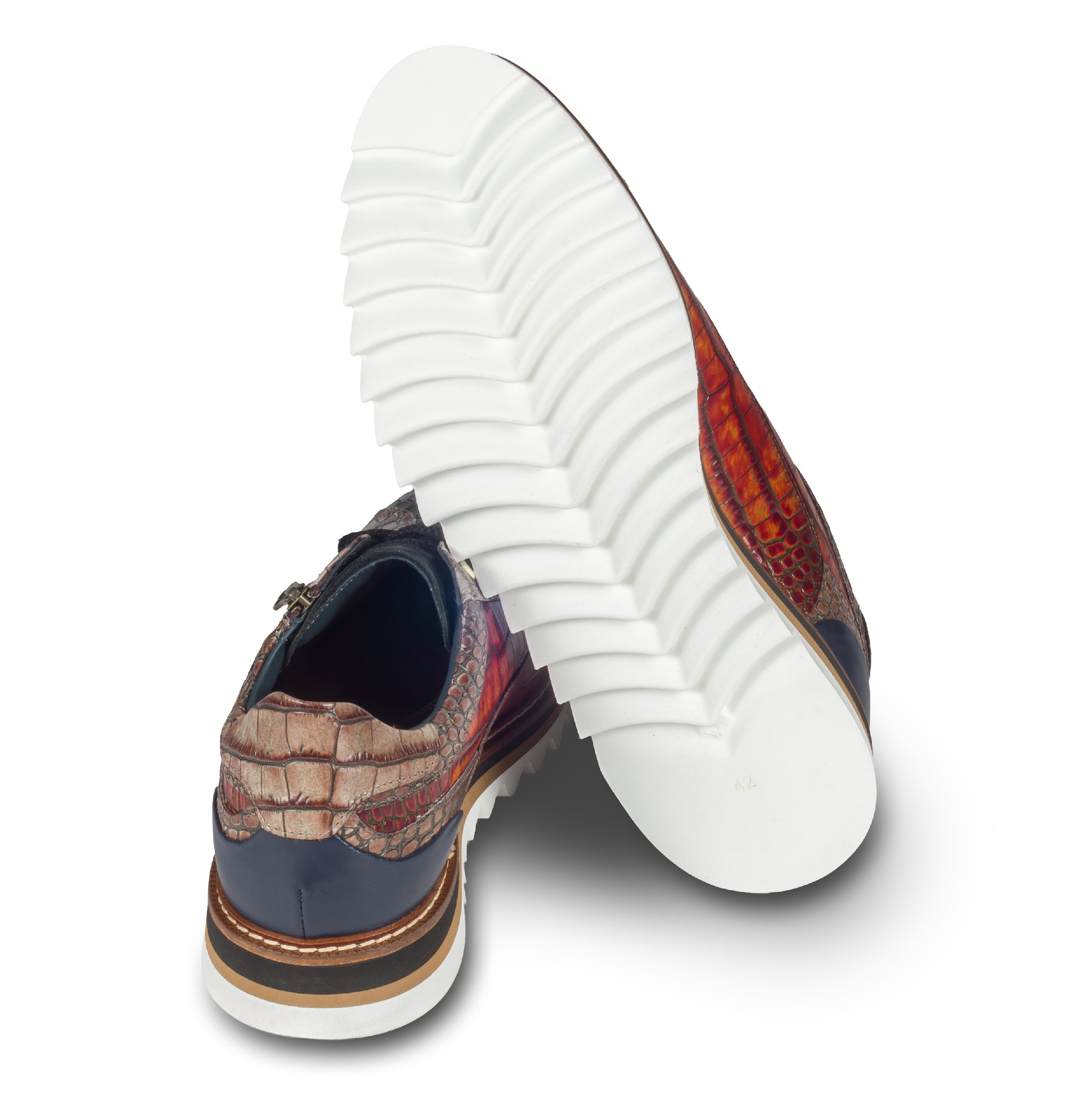 LORENZI Sneaker Herren in braun mit schwarz, in Reptilprägung aus Kalbsleder. Mit Reißverschluß. Handgefertigt & Durchgenäht. Made in Italy. Ansicht Ferse und Sohlenunterseite.