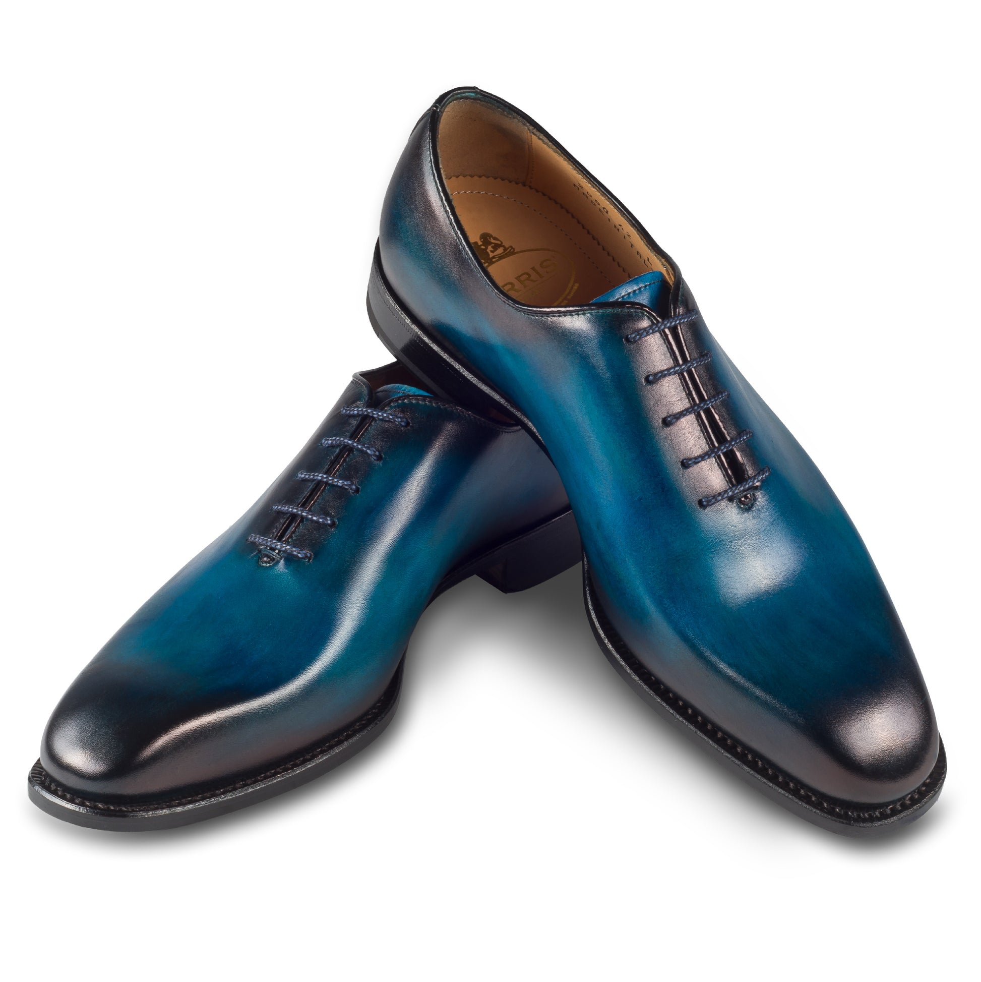 Harris Herren Anzugschuhe / Schnür-Halbschuhe, blau mit handgefärbter Patina. Made in Italy. Durchgenäht. Überkreuzte Ansicht beide Schuhe.