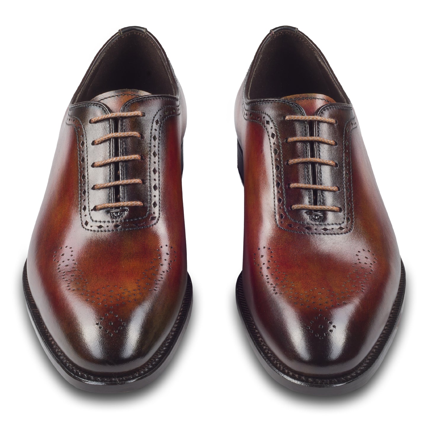 Harris Herren Anzugschuhe / Schnür-Halbschuhe, braun mit handgefärbter Patina und dezenter Brogue-Verzierung. Made in Italy. Durchgenäht. Paarweise Ansicht von vorne