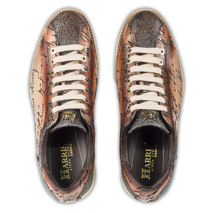 Harris Herren Sneaker / Schnür-Halbschuhe, braun mit Handscripting und Echsen-Print. Made in Italy. Paarweise Draufsicht von oben