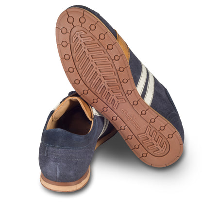 Kamo-Gutsu Sneaker Herren in blau mit braun und weiß (TIFO-030 cancun deep blue). Aus Kalbsleder / Wildleder stonewashed. Handgefertigt Made in Italy. Ansicht Ferse und Sohlenunterseite.