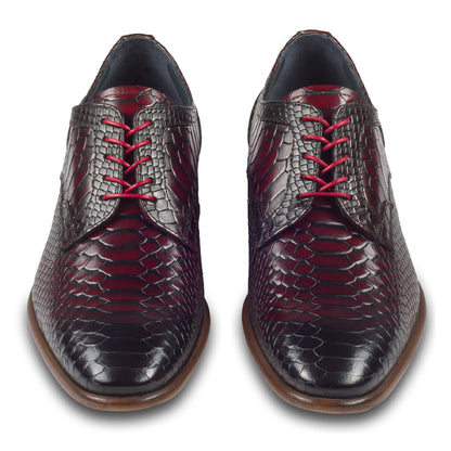 Lorenzi Extravaganter Herren Derby Schnürschuh aus rot/schwarzem Kalbsleder in Kroko-Optik. Handgefertigt und Durchgenäht. Paarweise Ansicht von vorne.  