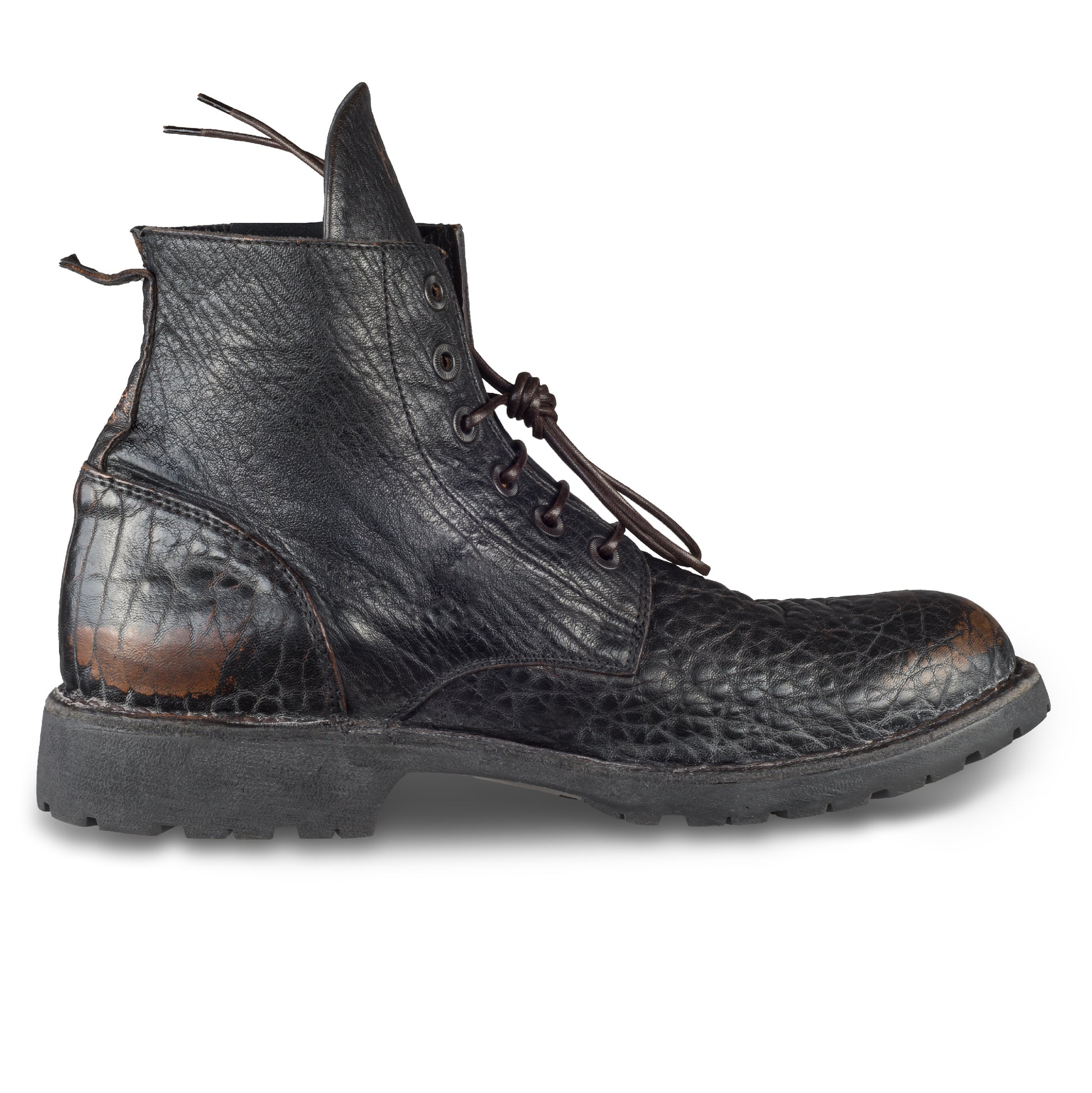 MOMA Schnürstiefelette Herren, braun/schwarz - Genarbtes Kalbsleder used-Look. handgefertigt / durchgenäht in Italien. Ansicht Innenseite linker Schuh