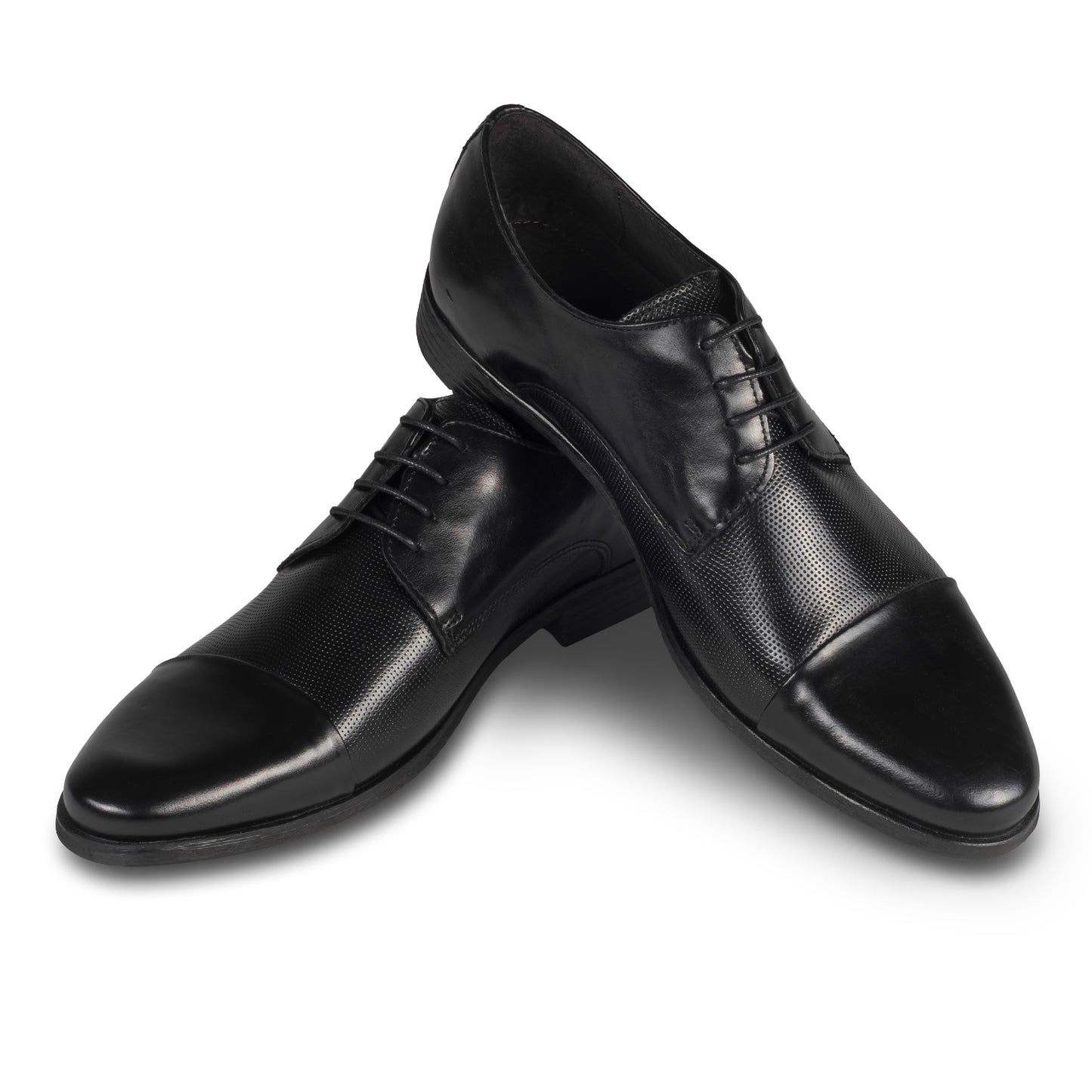 Nicola Benson Herrenschuhe Leder, Schnürer schwarz (Modell 7186) - Captoe Derby mit edlem Glanz und Struktur. Ansicht paarweise überkreuzt