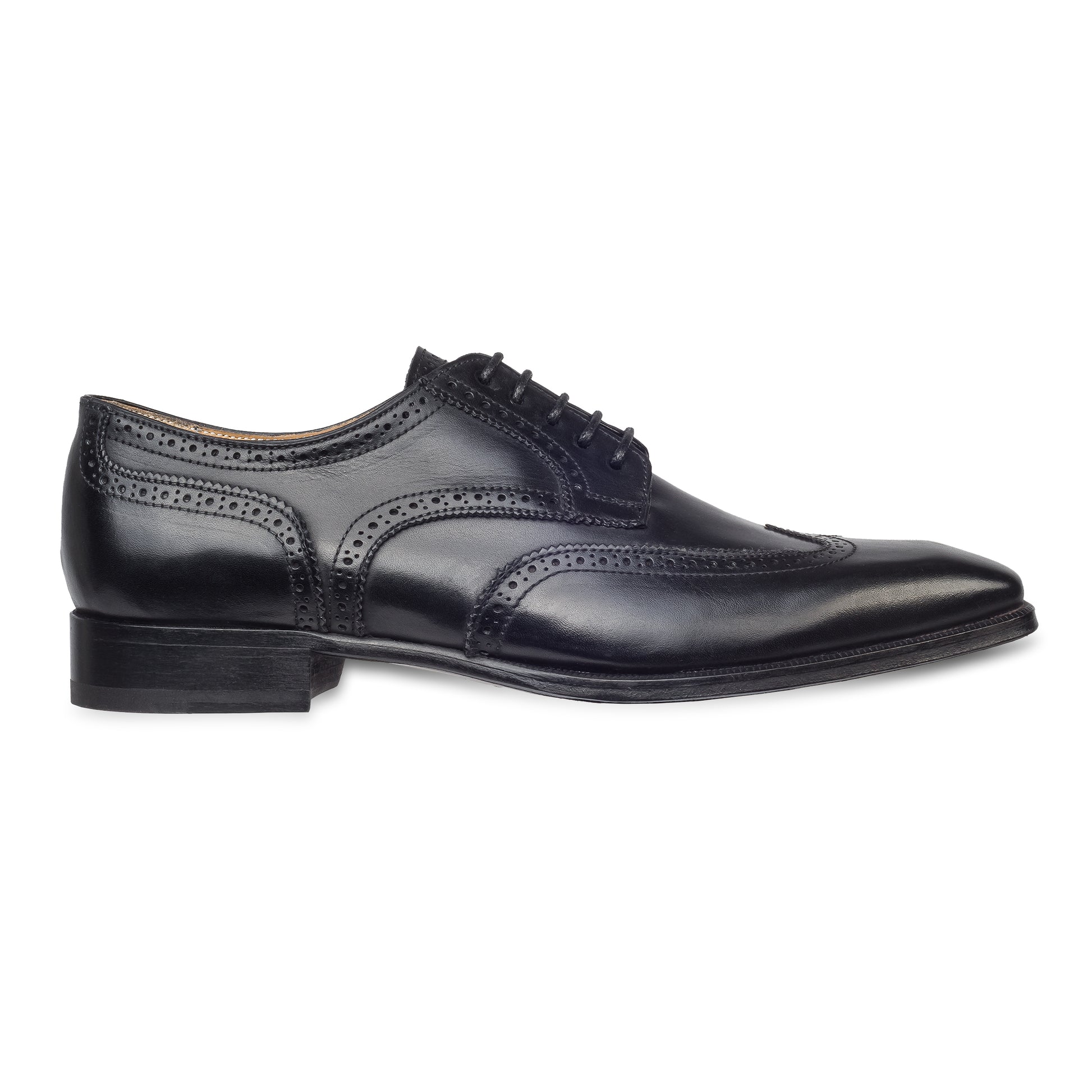 BRECOS Anzugschuhe | Full-Brogue Derby Budapester-Stil schwarz, Kalbsleder. Ansicht Außenseite rechter Schuh
