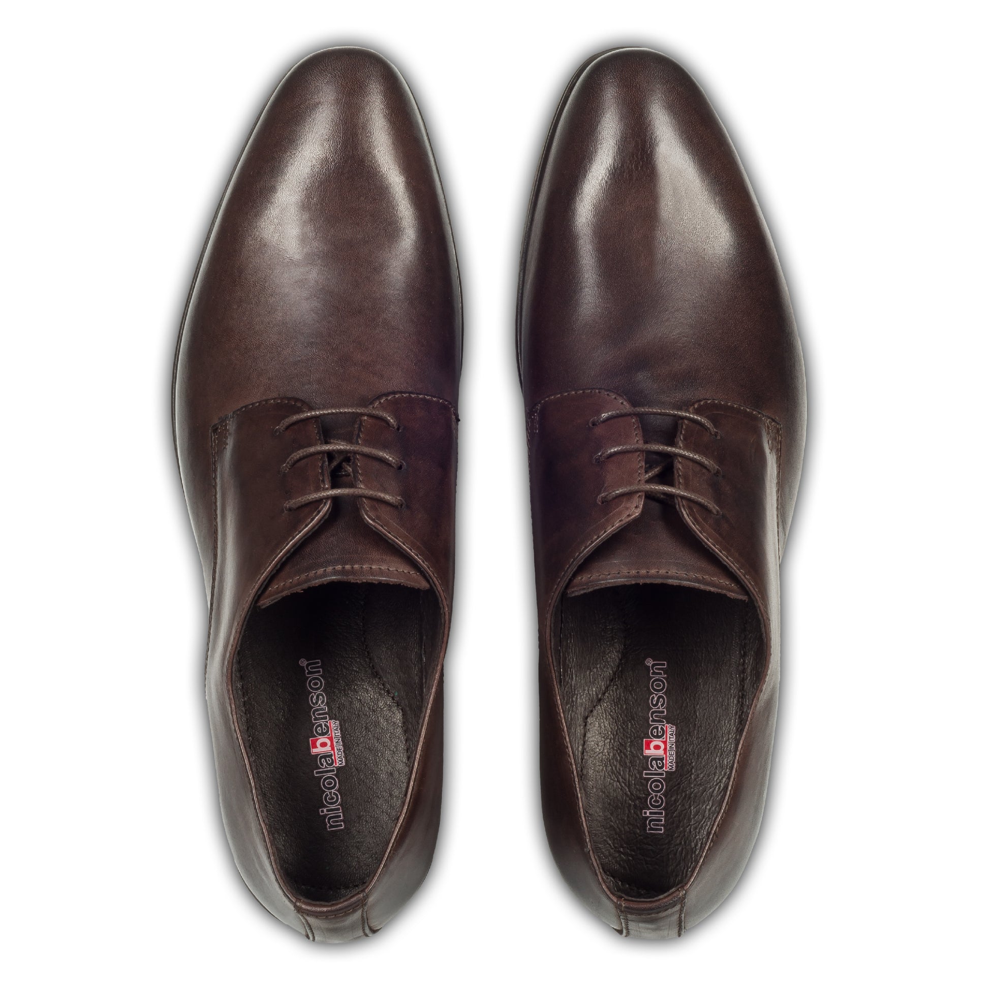 Nicola Benson | Leder Schnürer Plain Derby dunkelbraun, handgefertigt. Ansicht paarweise Draufsicht