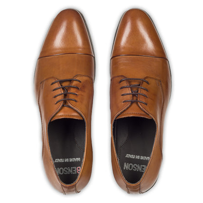 Nicola Benson Anzugschuh, Captoe Derby in cognac braun / mittelbraun. Ansicht paarweise Draufsicht